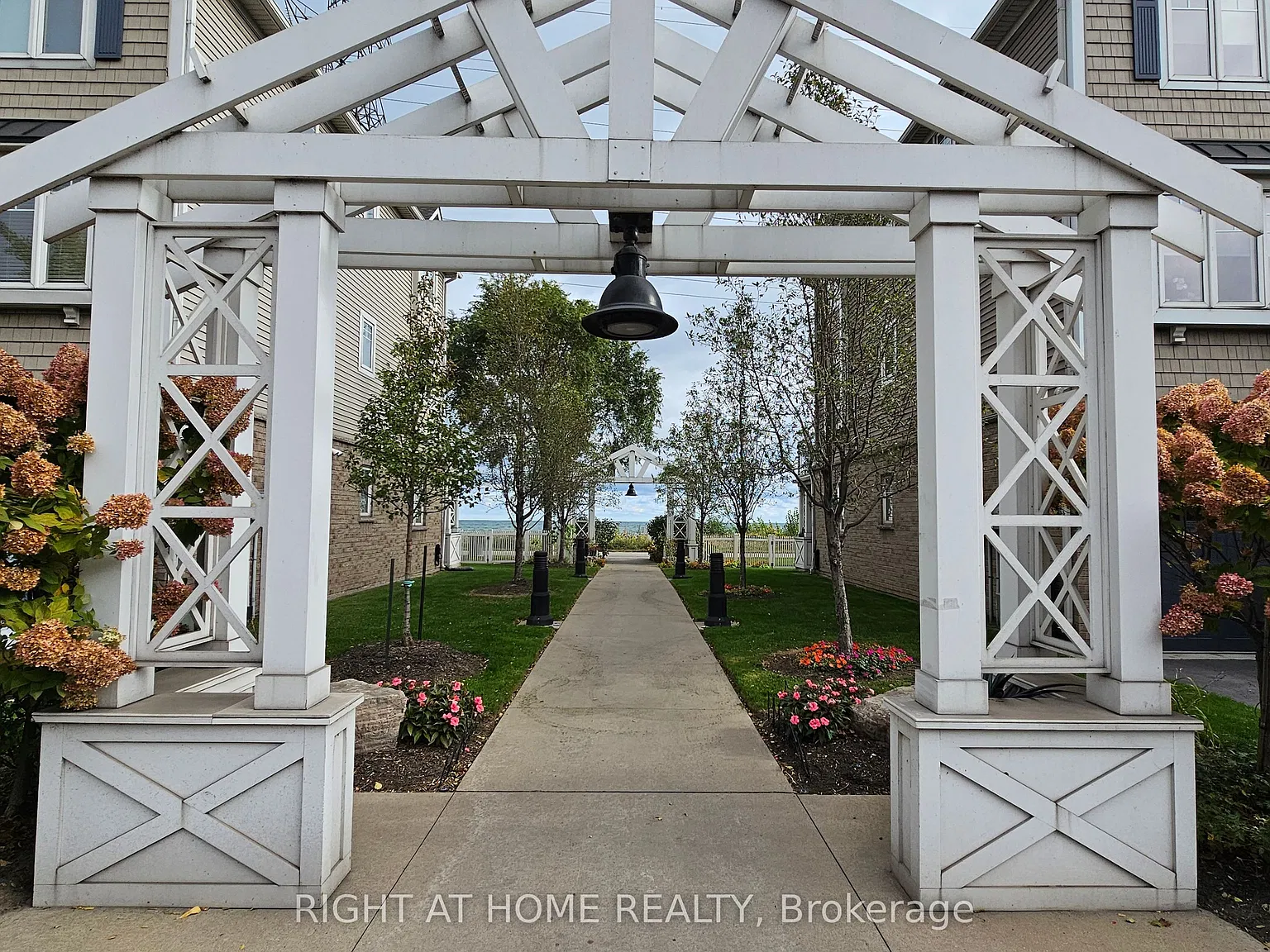 2 bed, $2,300 — Photo 3