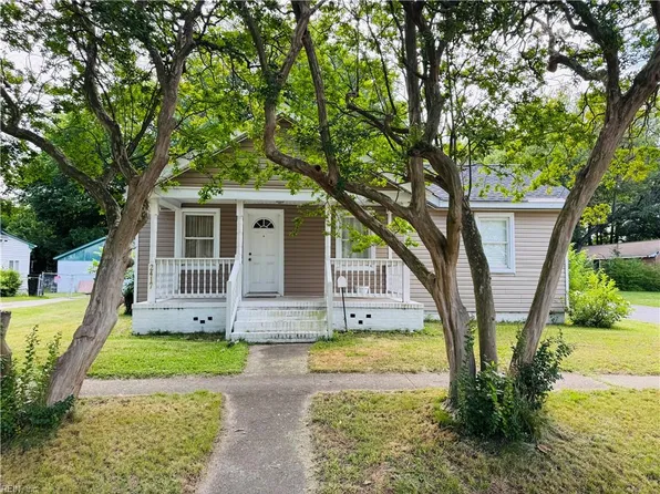 2417 Lansing Ave, Portsmouth, VA 23704