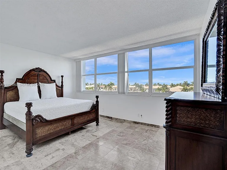 1400 S Ocean Dr #406 — Photo 29