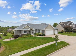 6648 N Kurey Dr, Appleton, WI 54913