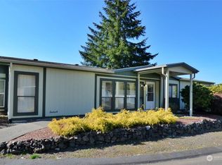 579 NW Silver Glen Ln, Bremerton, WA 98311