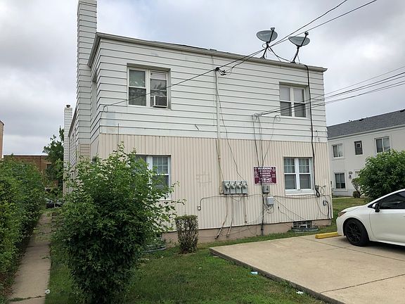 5th image of 2847-49 W Farragut Ave