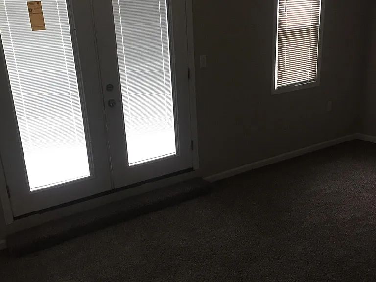 21670 Tulane Ave — Photo 16