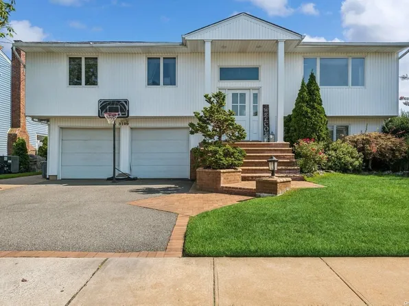 3109 Hewlett Avenue, Merrick, NY 11566
