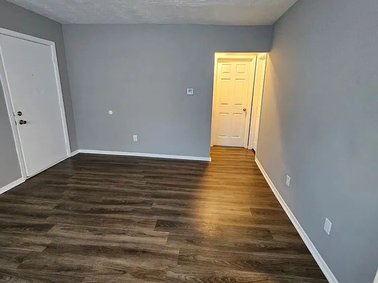 4638 Oberlin Ave — Photo 2