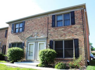 1750 Sussex Walk, Hoffman Estates, IL 60169