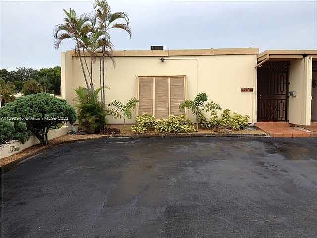 1st image of 7000 Crown Gate Ct #7000