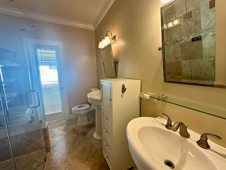 1415 Flagler Ave — Photo 13