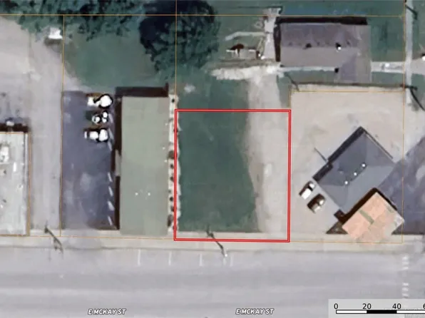 407 E McKay St, Frontenac, KS 66763