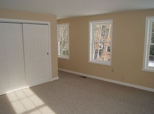 101 Rocky Pond Rd, Hollis, NH 03049