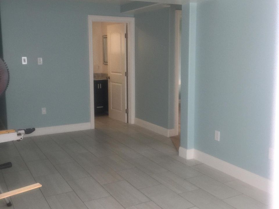 1st image of 205 Golden Bay Dr