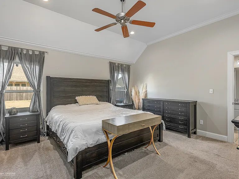 604 Labarre Ln — Photo 12