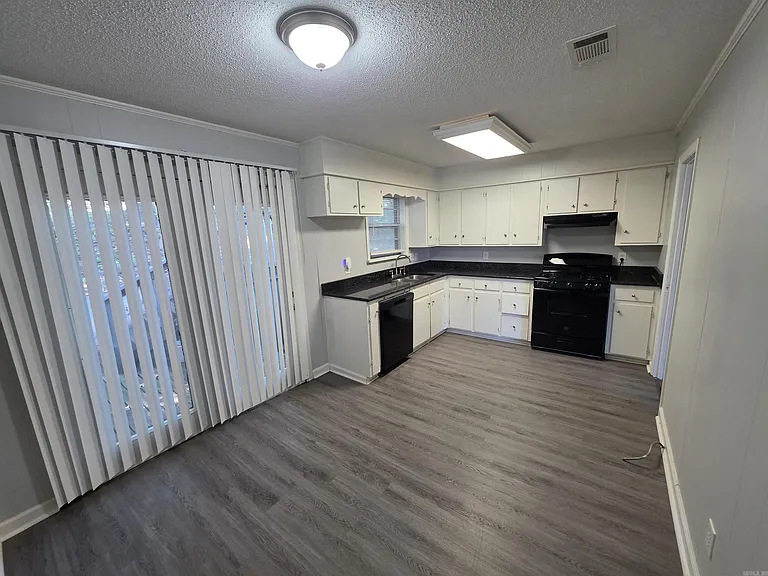 33 Sagewood Ct — Photo 7