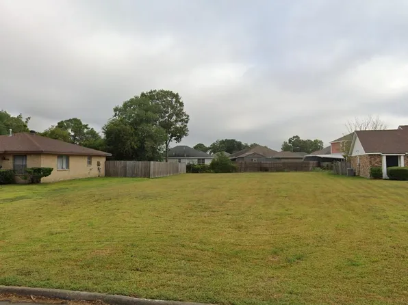 8126 Chimney Rock Ct, Pt Arthur, TX 77642