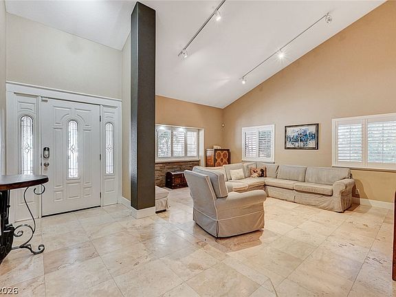 2nd image of 3880 Leisure Ln