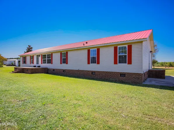 102 Teachey Mac Road, Magnolia, NC 28453