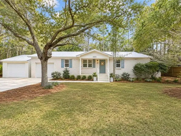 1003 Monberaut Pl, Dauphin Island, AL 36528