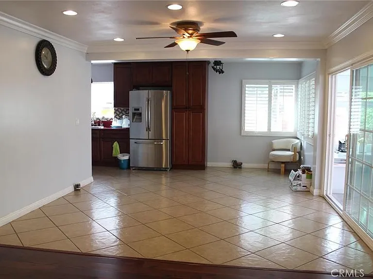 1233 S California Ave — Photo 10