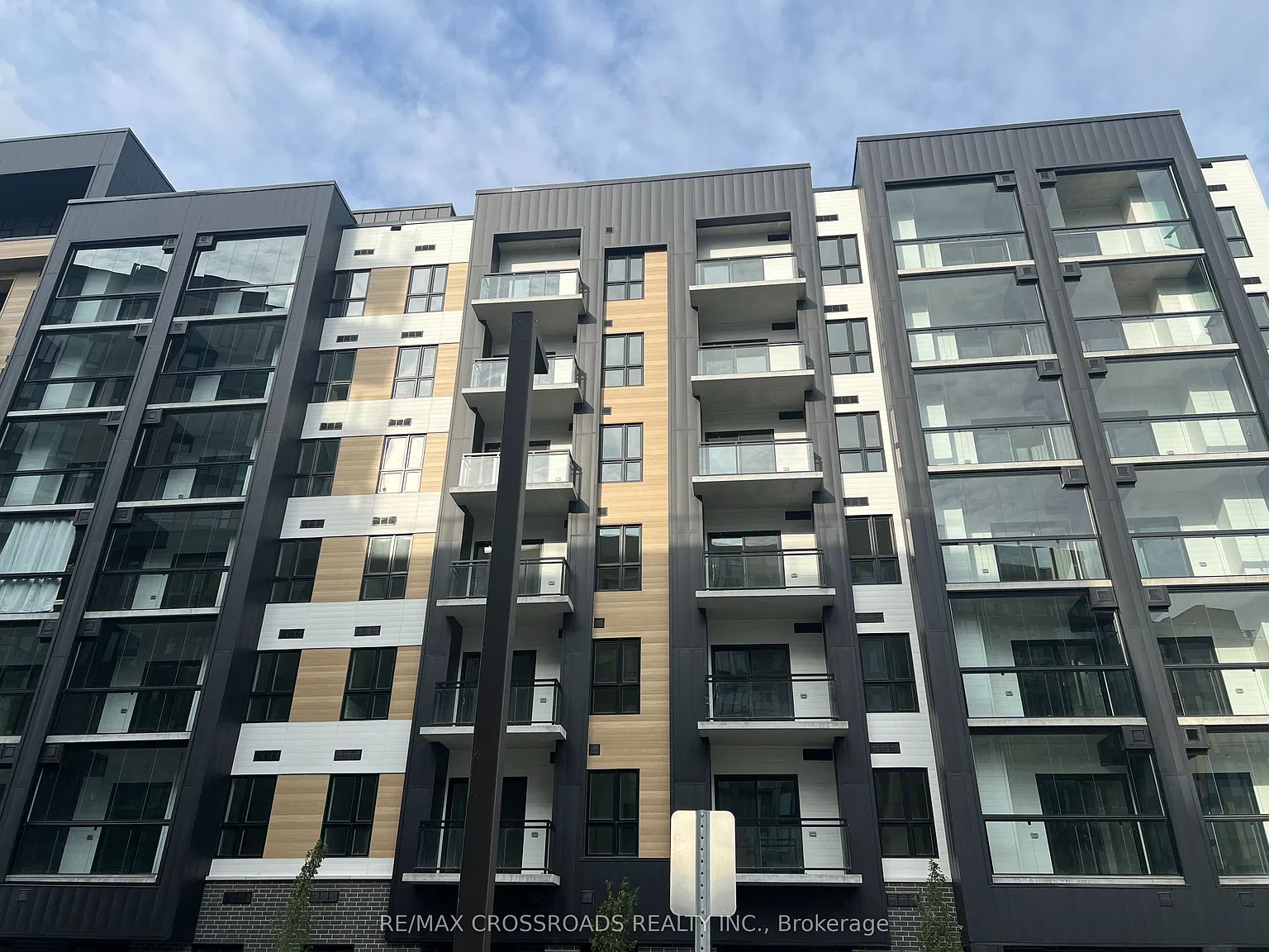 1 bed, $1,975 — Photo 1