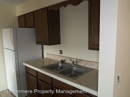 4th image of 1304 S College Ave APT A