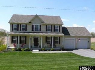 14330 Center Rd, Stewartstown, PA 17363