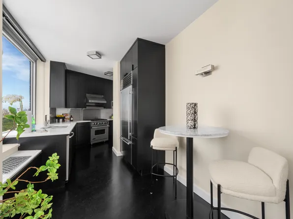 150 Columbus Avenue image 6 of 22