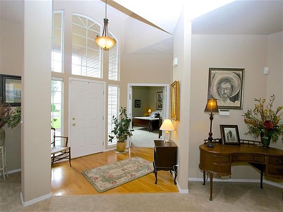 4th image of 5011 S Woodfield Ln