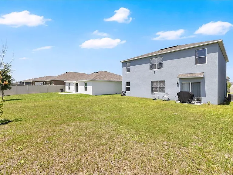 831 Turner Ln — Photo 26