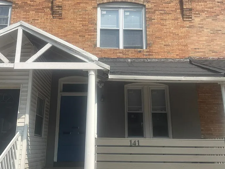 141 N Farson St — Photo 1