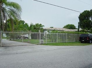 9400 SW 174th St, Palmetto Bay, FL 33157