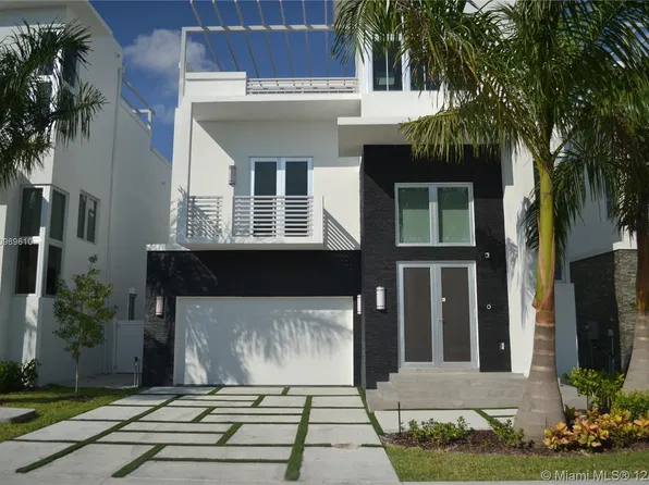 3405 NW 82nd Ct, Doral, FL 33122