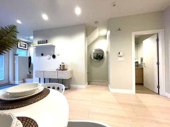 1708 55a St #113, Delta, BC V4M 3Y3