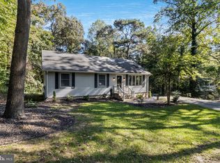 5822 Long Beach Dr, Saint Leonard, MD 20685