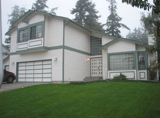 780 SW Barrington Dr, Oak Harbor, WA 98277