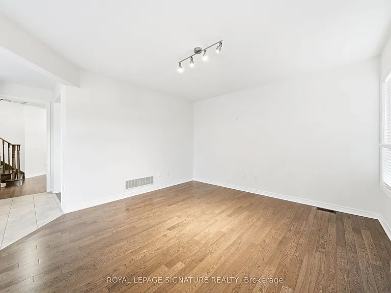 124 Chandler Ter — Photo 17