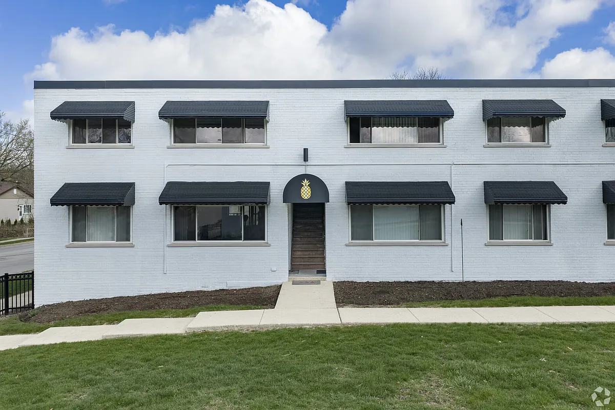 Building Photo - 4925 Fairview Ave