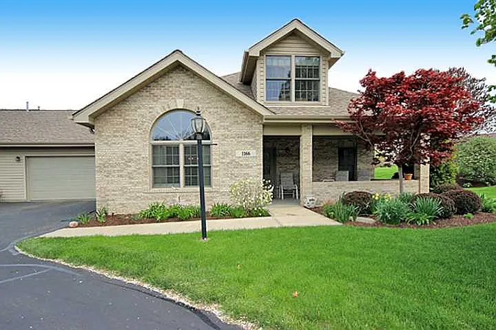 1166 Links Way photo 1