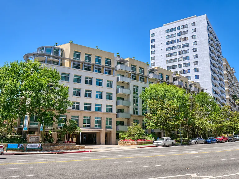10599 Wilshire Blvd — Photo 21