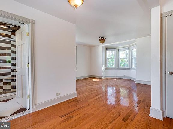 2nd image of 21 Ellis St Floor 2