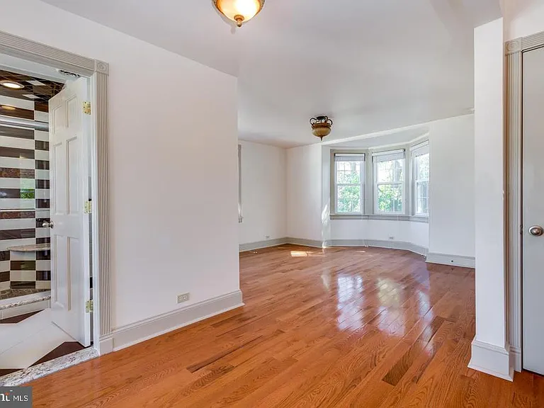 21 Ellis St #2 — Photo 2