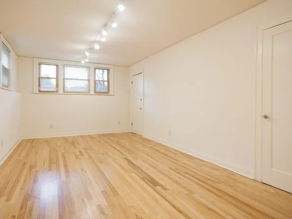 715 10th Ave E APT A, Seattle, WA 98102