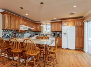 2 Wren Ter, Wareham, MA 02571