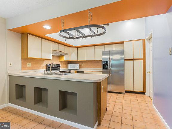 5th image of 4003 Birch Cir #44
