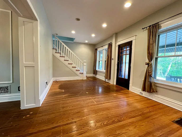 6114 Columbia Ave — Photo 12
