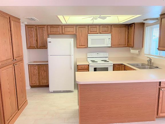 2nd image of 2849 E Captain Dreyfus Ave