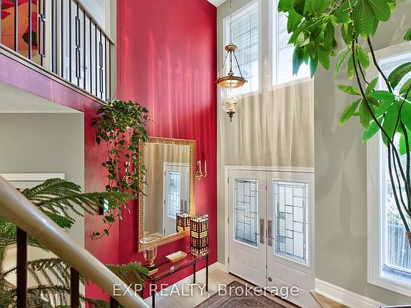 4th image of 82 Castelli Ct