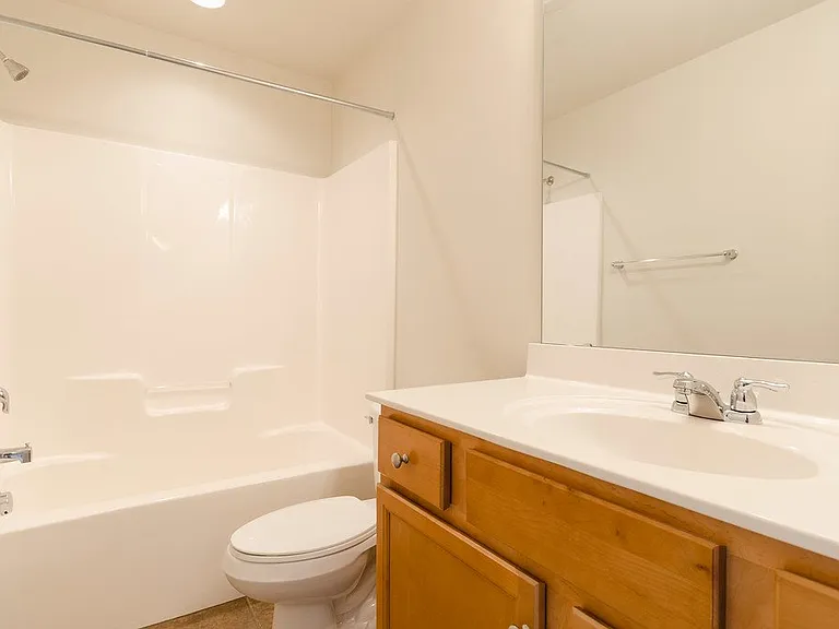 412 River Park Rd — Photo 3