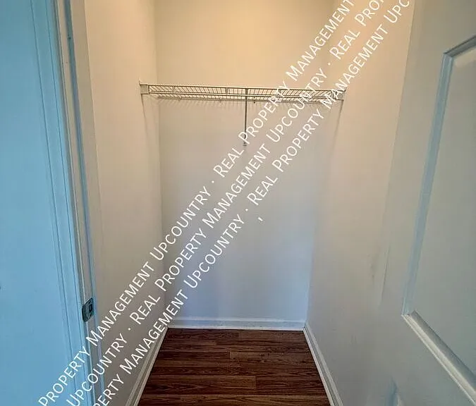 323 Wilmont St — Photo 10