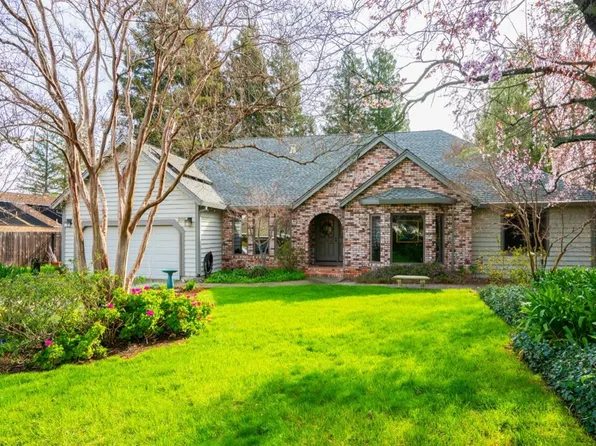 208 Auburn Way, Vacaville, CA 95688