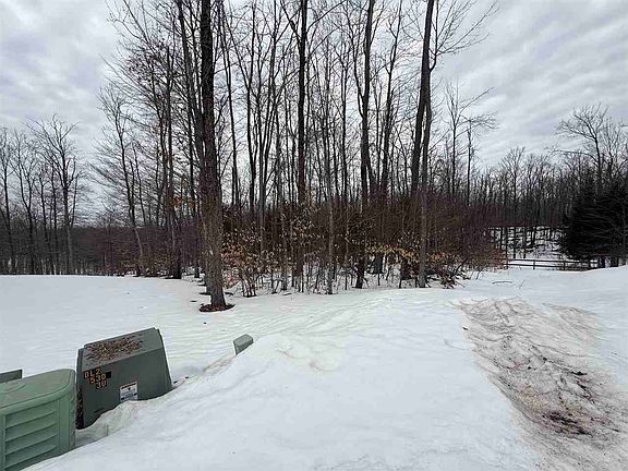 5th image of Powder Ridge Dr Unit 4